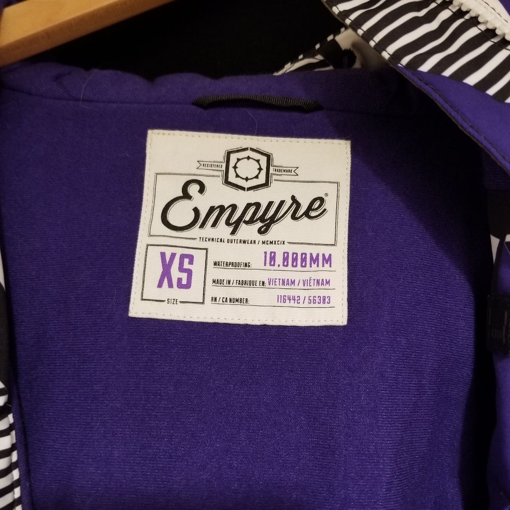 Snowboarding Jacket - image 2